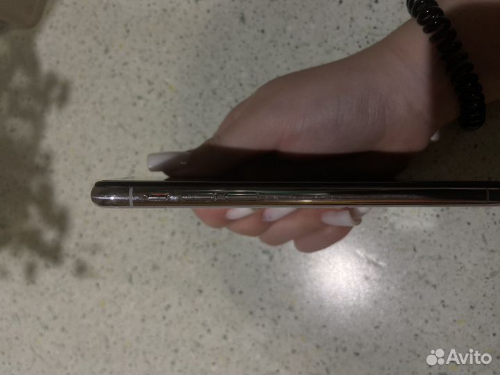 iPhone X, 64 ГБ