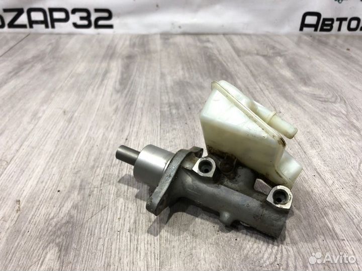 Главный тормозной цилиндр Ford C-Max aoda 2004