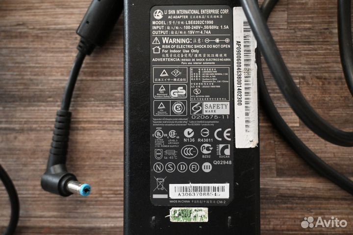 Блок питания для ноутбука 19V 4.74A штекер 5.5x2.5