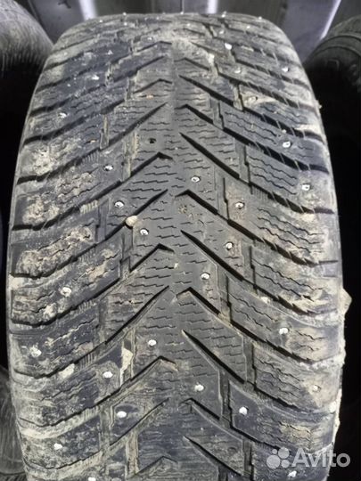 Nokian Tyres Hakkapeliitta 8 SUV 285/60 R18