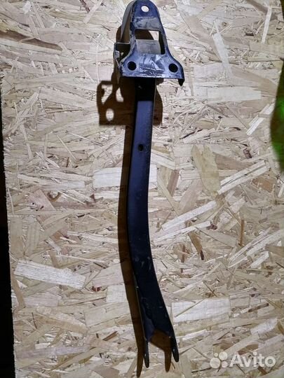 Задний рычаг subaru forester sg