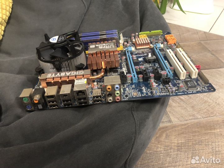 Комплект Gigabyte ga-x38-ds4+DDR2 8Gb+E6550+VGA