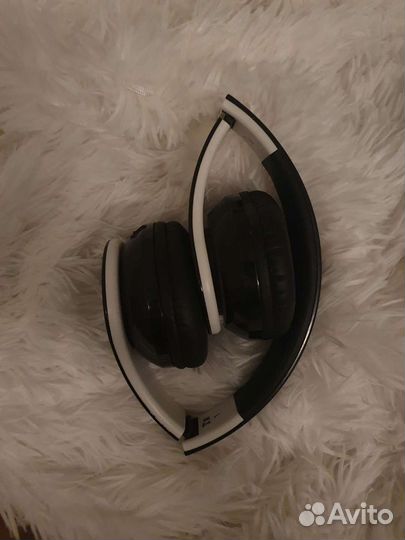 Беспроводные наушники Sven AP-B450MV чёрно-белые