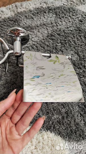 Держатель для туалетной бумаги