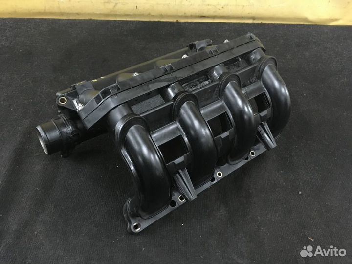 Впускной коллектор 611 двигатель Mercedes W638