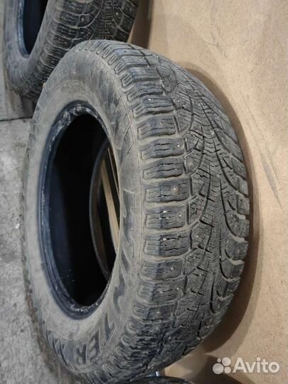 Pirelli Winter Carving Edge 215/65 R16