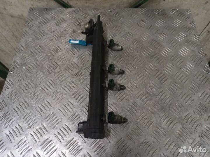 Форсунки топливные Volkswagen Golf 4 1.6 8V AKL