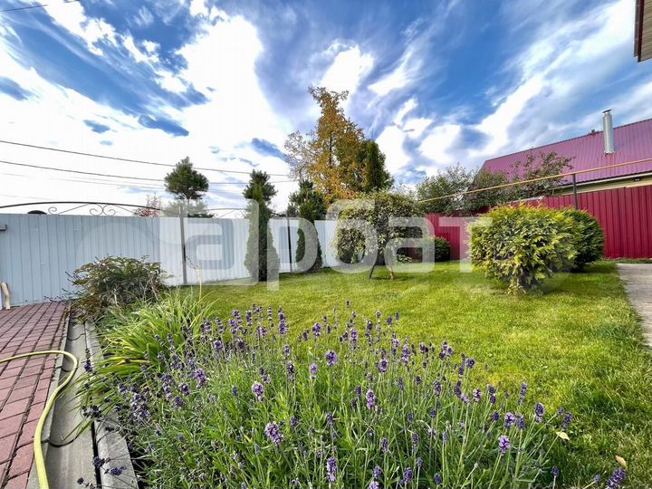 Дом 230 м² на участке 7 сот.