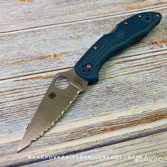 Spyderco Delica 4 K390 Serrated, Япония