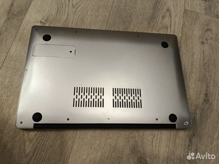 Ноутбук intel