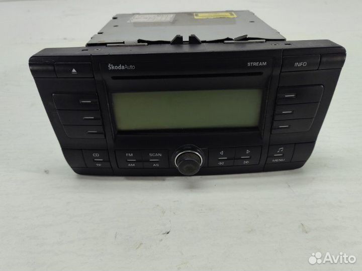 Магнитола Skoda Octavia 2006