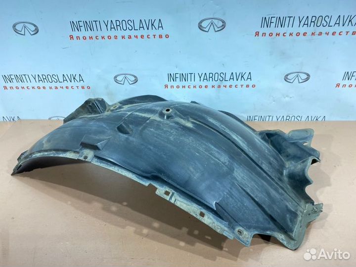 Подкрылок зад часть передний левый Infiniti Qx70