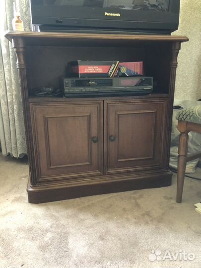 Тумба под телевизор