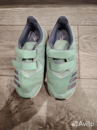 Кроссовки adidas