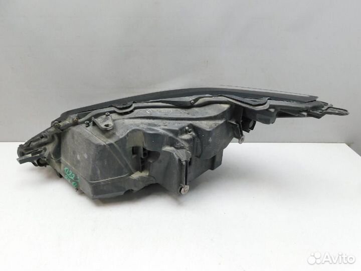 Фара правая Lexus RX200t/RX300/RX350/RX350L/RX450h