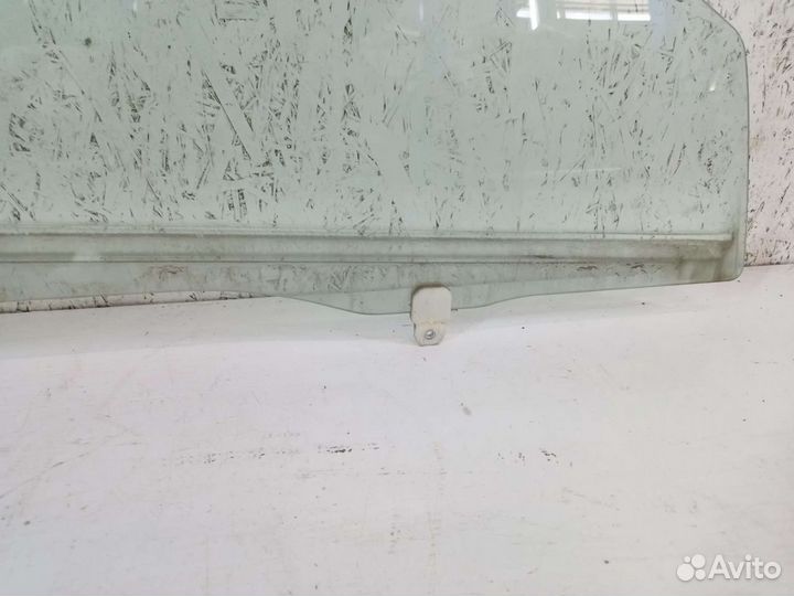 Стекло передней правой двери Mitsubishi Lancer 10