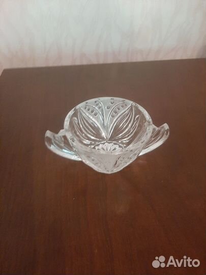 Хрустальные вазы конфетницы