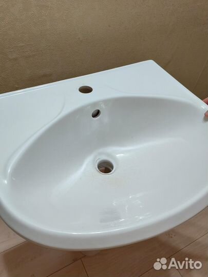 Раковина в ванную бу