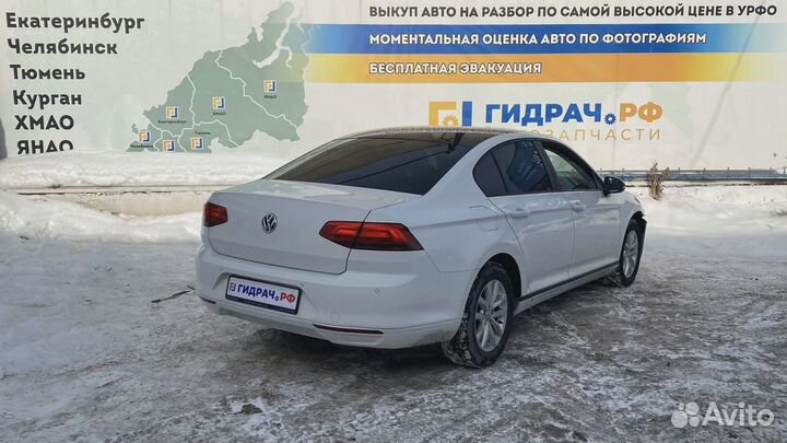 Блок комфорта Volkswagen Passat (B8) 5Q0937086AKZ0