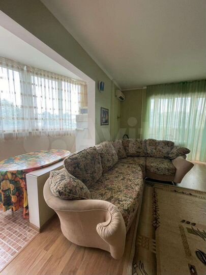 2-к. квартира, 55 м², 4/8 эт.