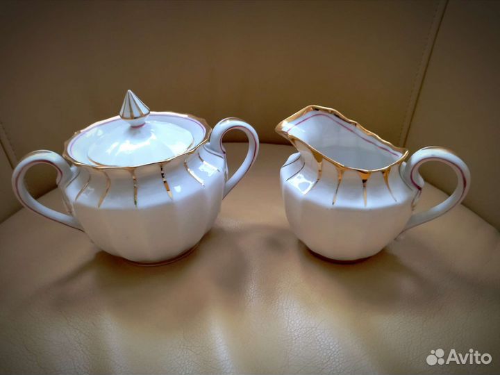 Молочник, фарфор