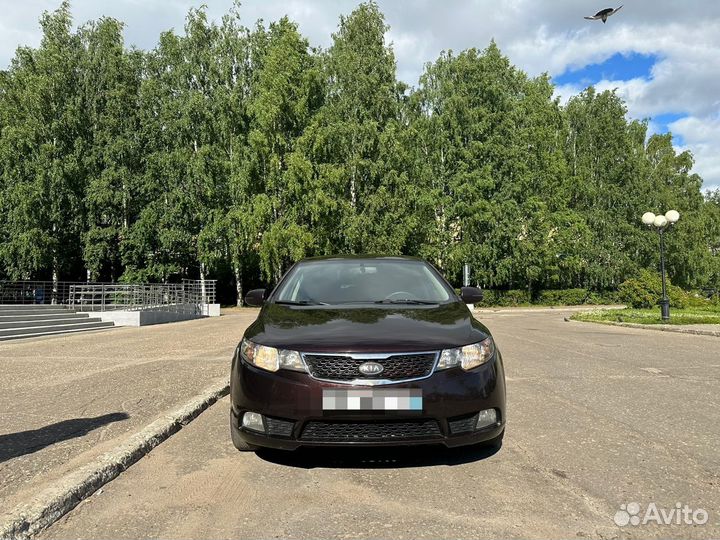 Аренда KIA Cerato без водителя