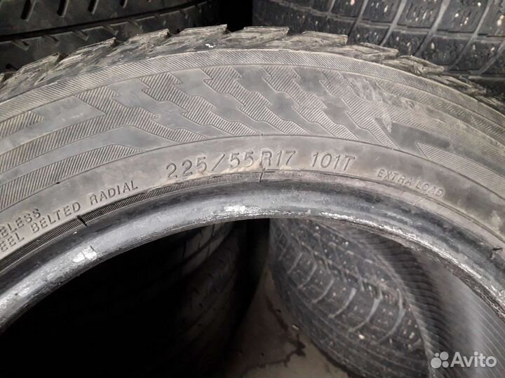 Yokohama IceGuard Stud IG65 225/55 R17