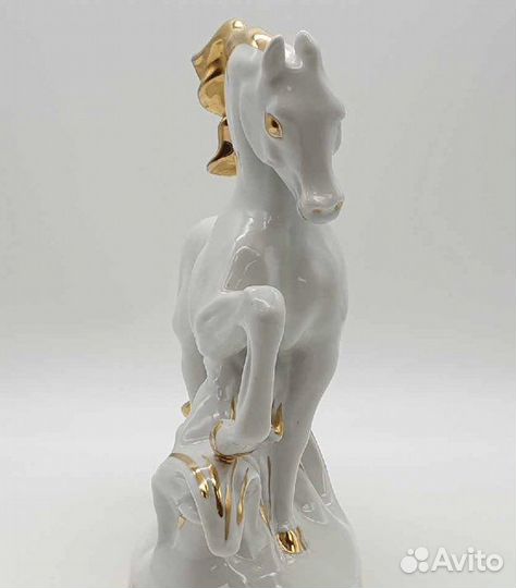 Фарфоровые статуэтки СССР Конь