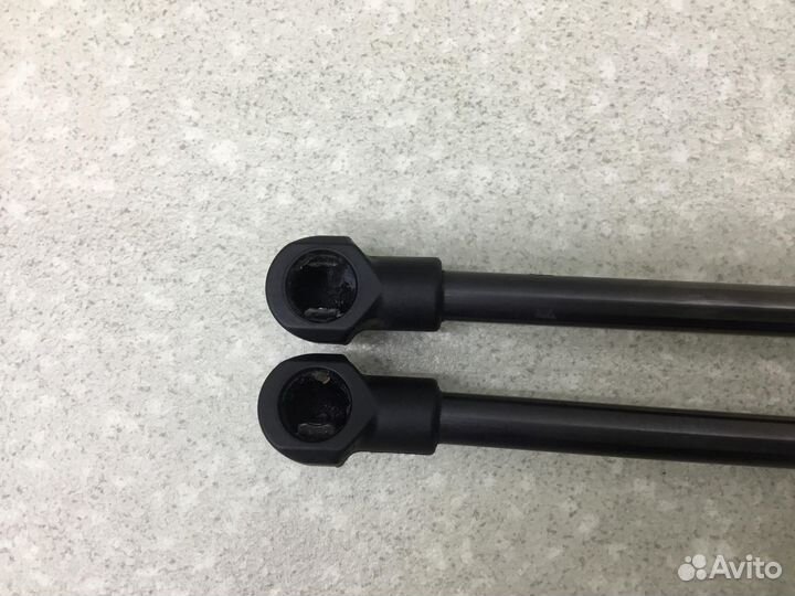 Амортизатор двери багажника, Renault Duster II 2021 904522228R