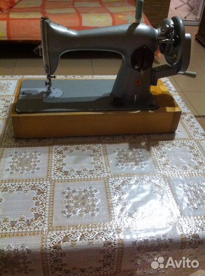 Швейная машина