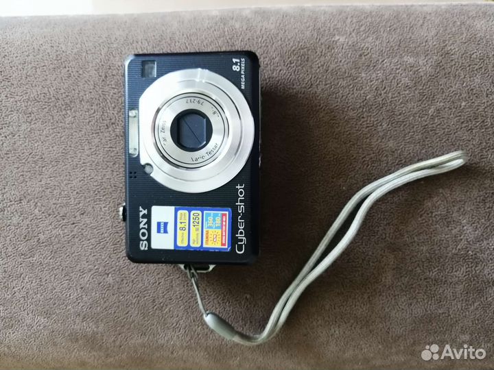 Компактный фотоаппарат sony