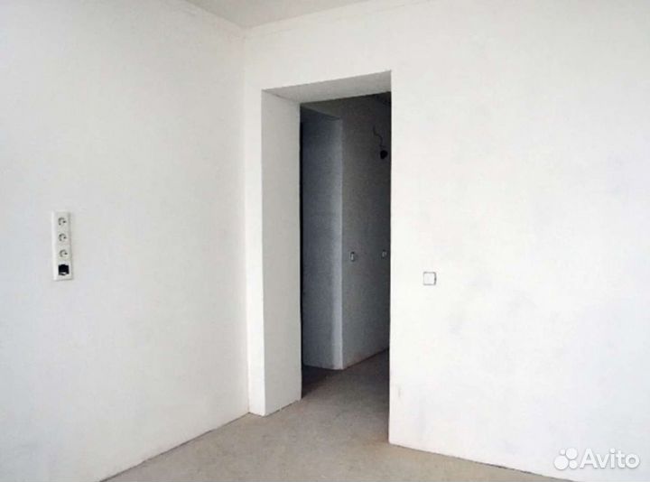 Шпатлевка стен и потолков