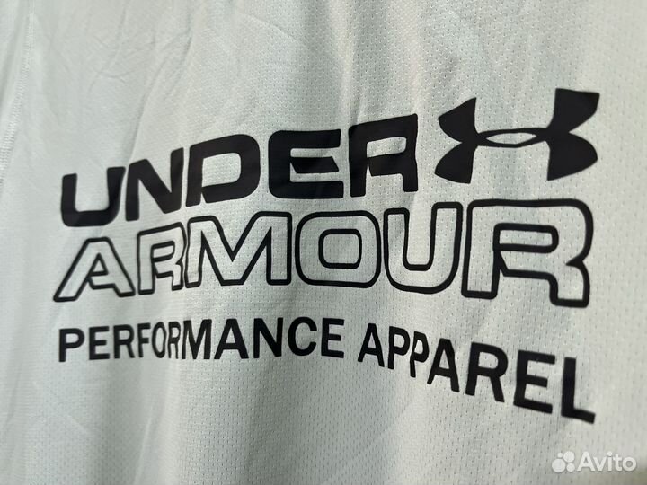 Спортивная футболка Under armour