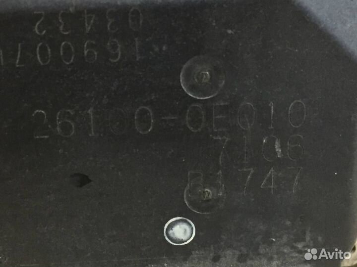 Б/У Заслонка дроссельная электрическая 261000E0