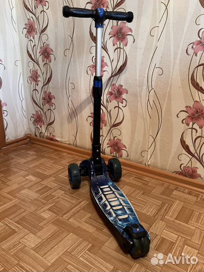 Самокат детский трехколесный