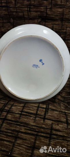 Фарфоровая супница