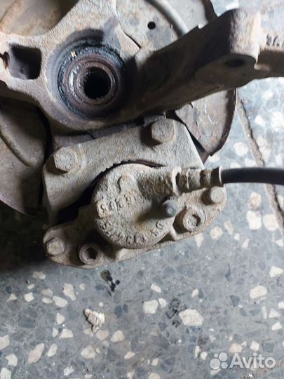 Суппорт передний для Renault Logan