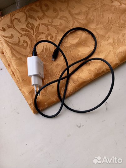 Зарядное устройство на iPhone