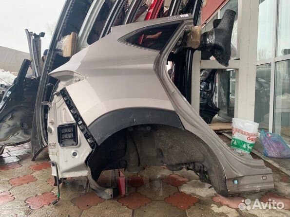 Задняя правая четверть крыло Hyundai Tucson 3 2017