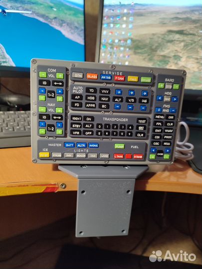 Кнопочный контроллер для aвиаcимуляторoв