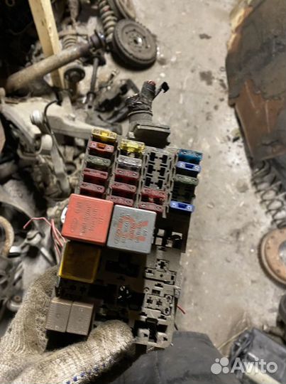 Блок предохранителей ford escort 4