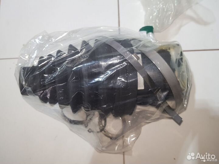 Пыльник шруса наружний Mazda CX-7 оригинал