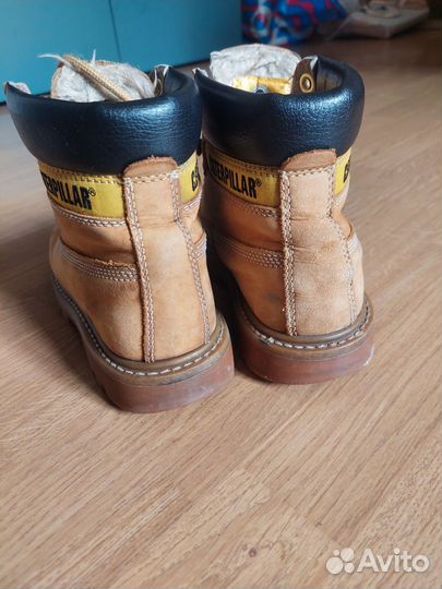 Ботинки зимние женские Caterpillar
