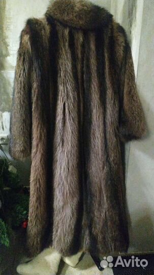 Шуба из меха енота