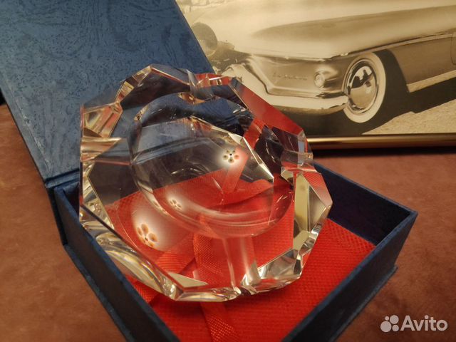 Хрустальная пепельница в подарочной коробке