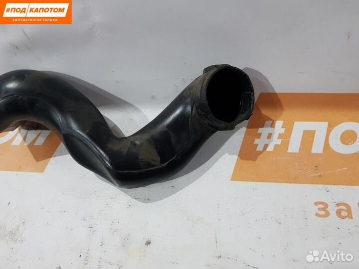 Патрубок воздушного фильтра Ford Focus 3 2011