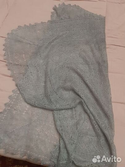 Пуховый платок шаль