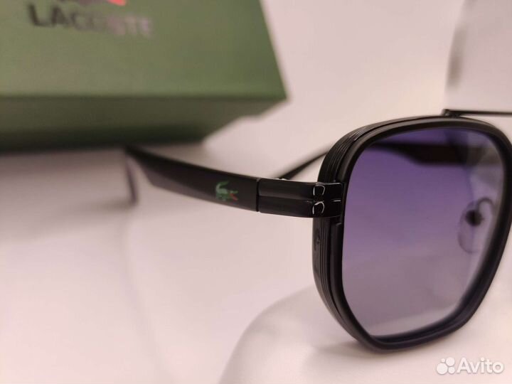 Солнцезащитные очки lacoste