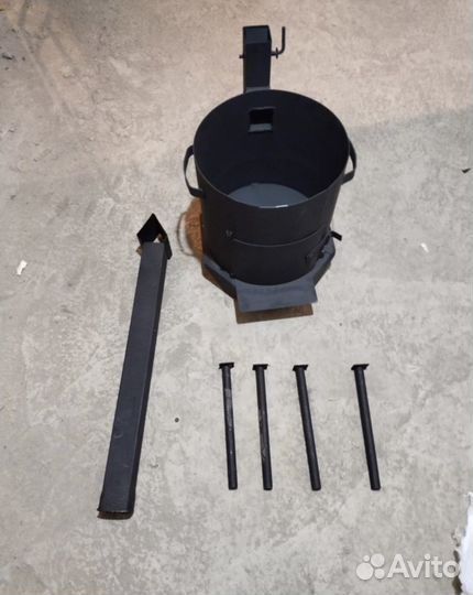 Печь для казана с трубой, дверцей разборные ножки