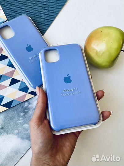 Чехол на iPhone 11